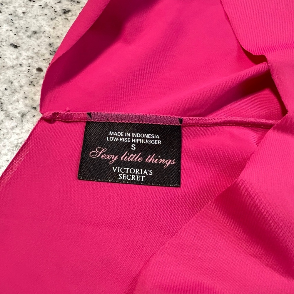 Victoria’s Secret Sexy little things pink Satin no show Hiphugger panties small - Picture 3 of 3